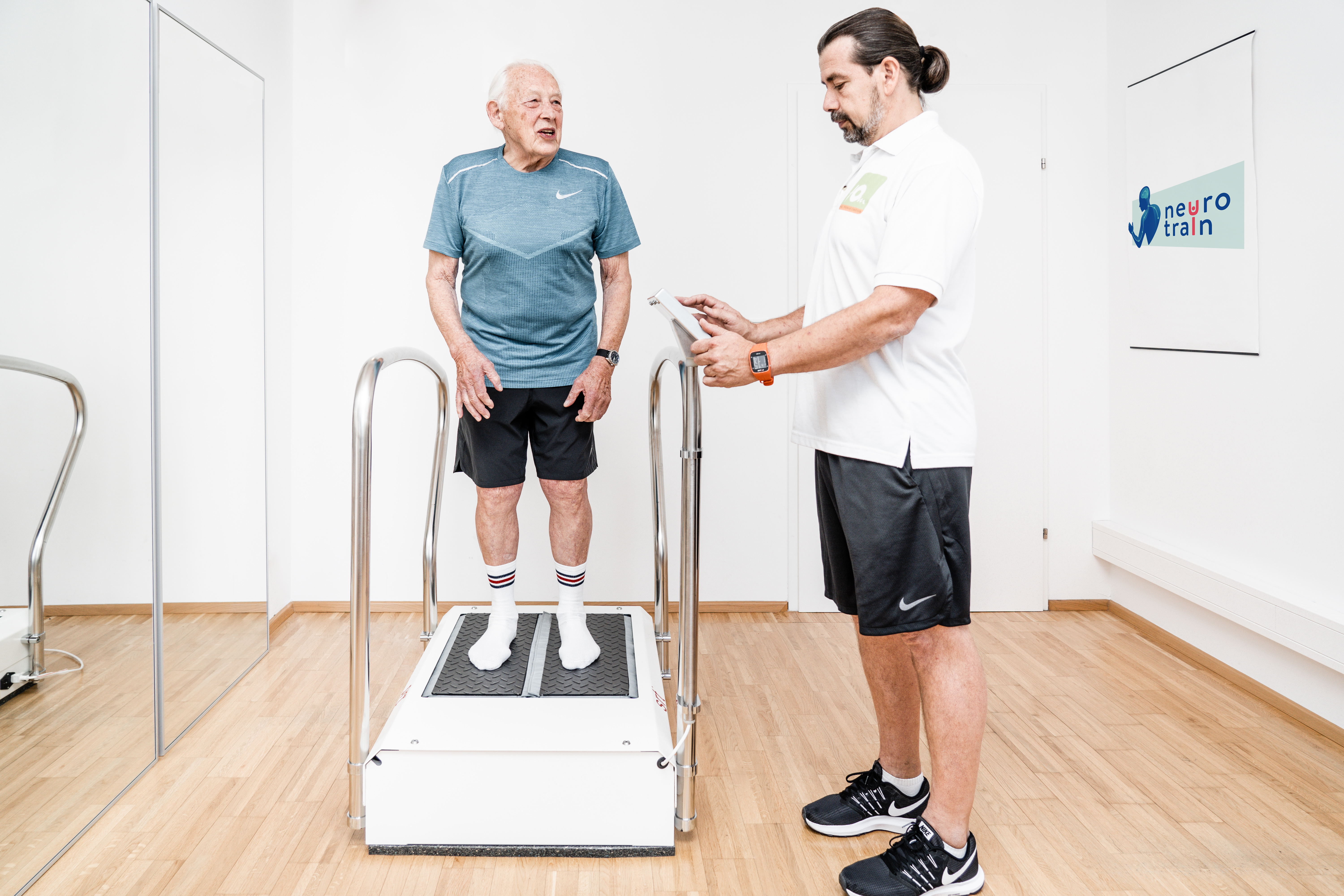 Rezonans stochastyczny a poprawa mobilności seniorów